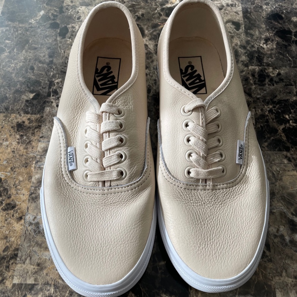 Leather Authentic Vans (Tapioca/True White)